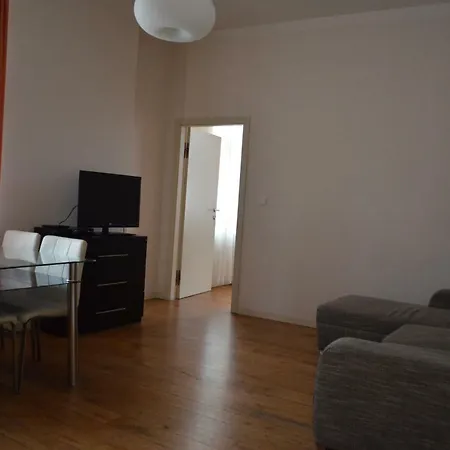 Daire Elegant In Central District Of