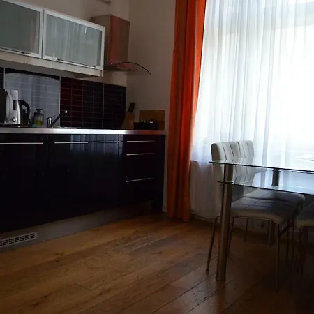 Apartment Elegant In Central District Of